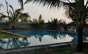 Green Leaf Village Resort